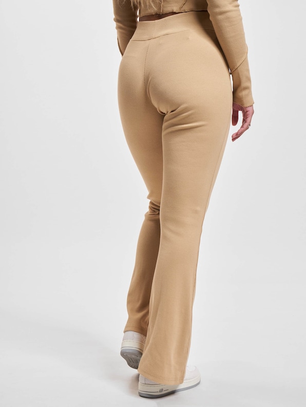 Small Signature Flared Rib-1