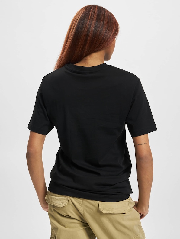 Ladies Dont Follow Me-1