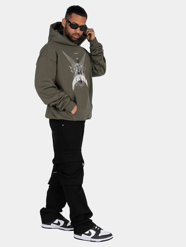 Higher Than Heaven V.1 With Ultra Heavy-3