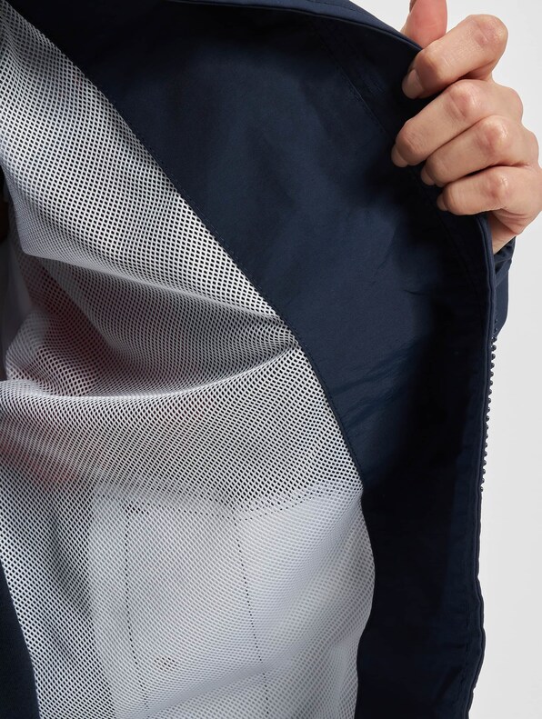 Archive Transition-8