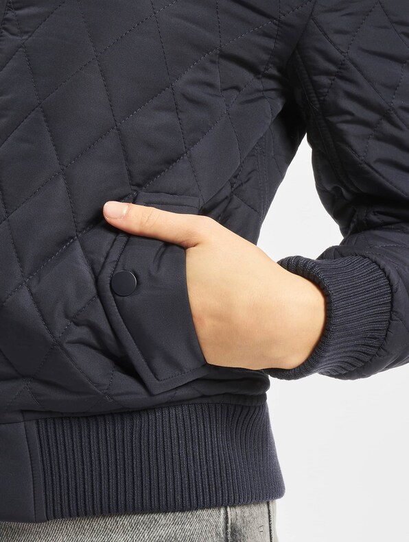 Diamond Quilt Nylon-3