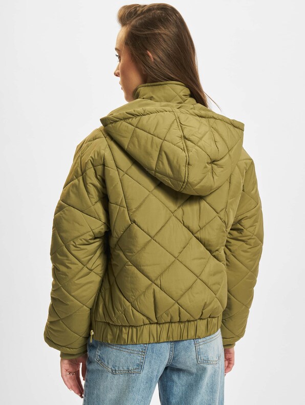 Ladies Oversized Diamond Quilted-1