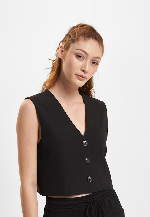 Abba Life Sleeveless Tailored Crop -2