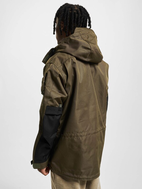 Performance Outdoor -1