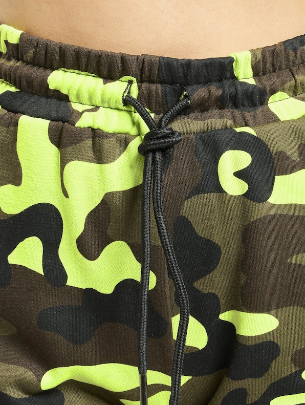 Camo -3