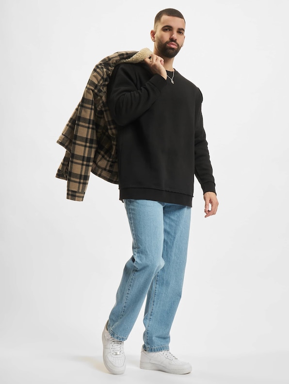 Oversized Open Edge-3