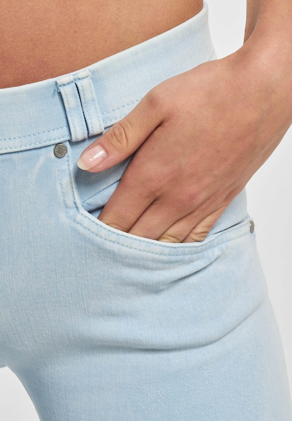 WRUP Snug Push Up 7/8 Regular Waist Raw Cut Flare-6