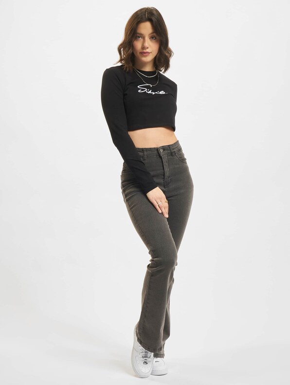 Long Sleeve Signature Crop -4