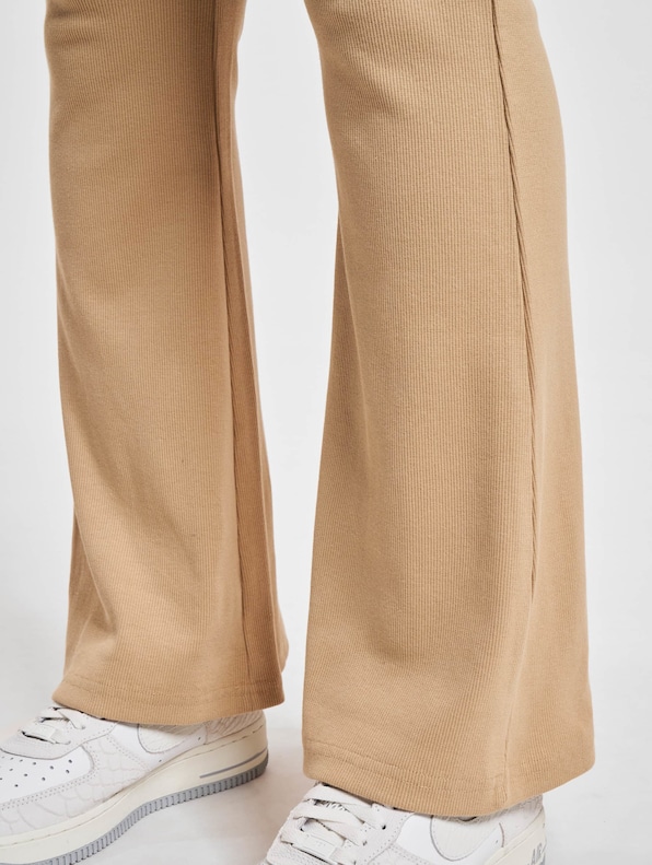 Small Signature Flared Rib-4