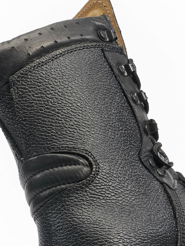 BW Kampfstiefel Modell 2000-9