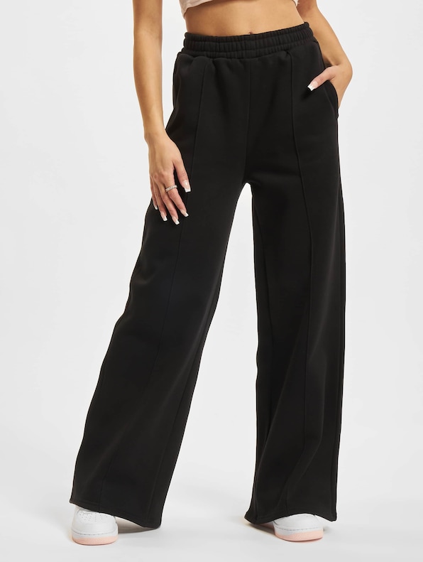 Ladies Straight Pin Tuck-2