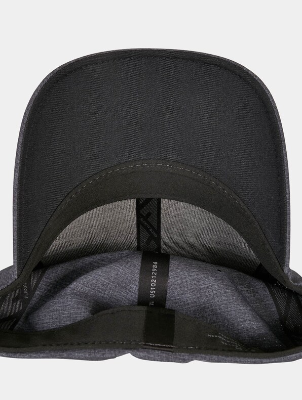 Flexfit Delta Carbon Flexfitted Cap-5
