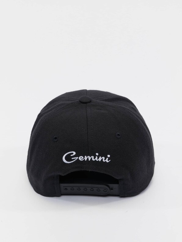 Zodiac Yp Classics 5-Panel Premium Curved Visor-1