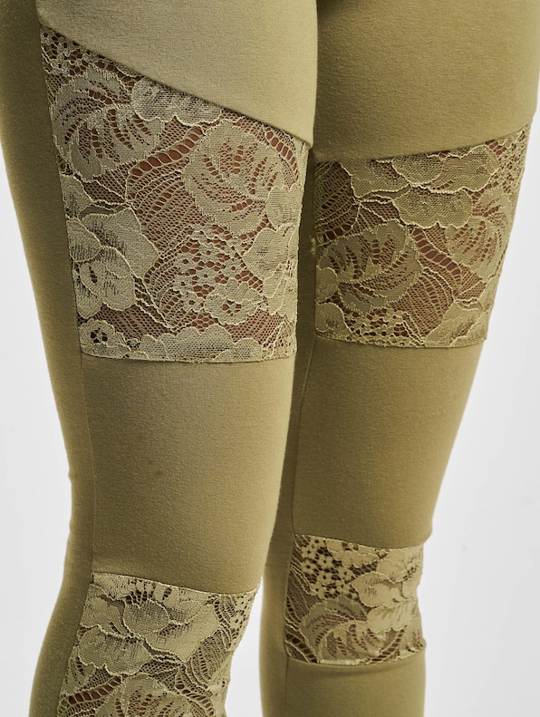 Ladies Laces Inset -3