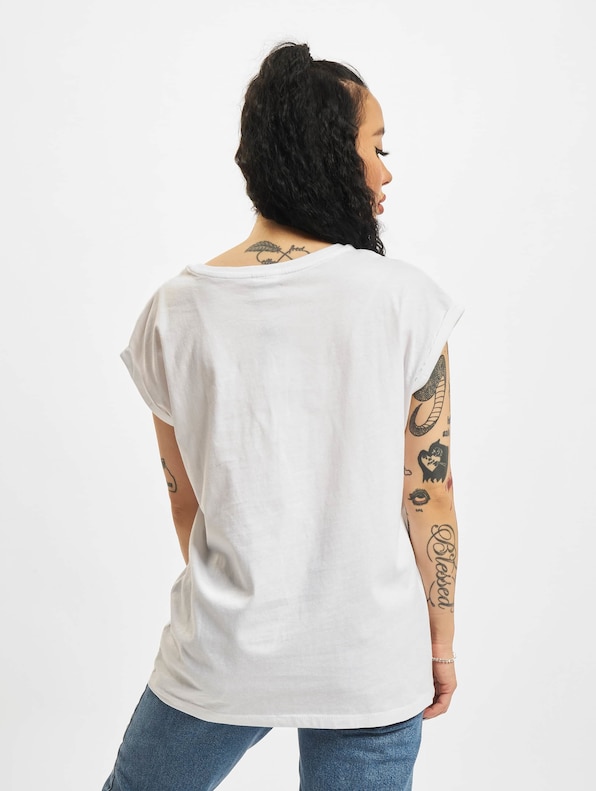 Extended Shoulder -1