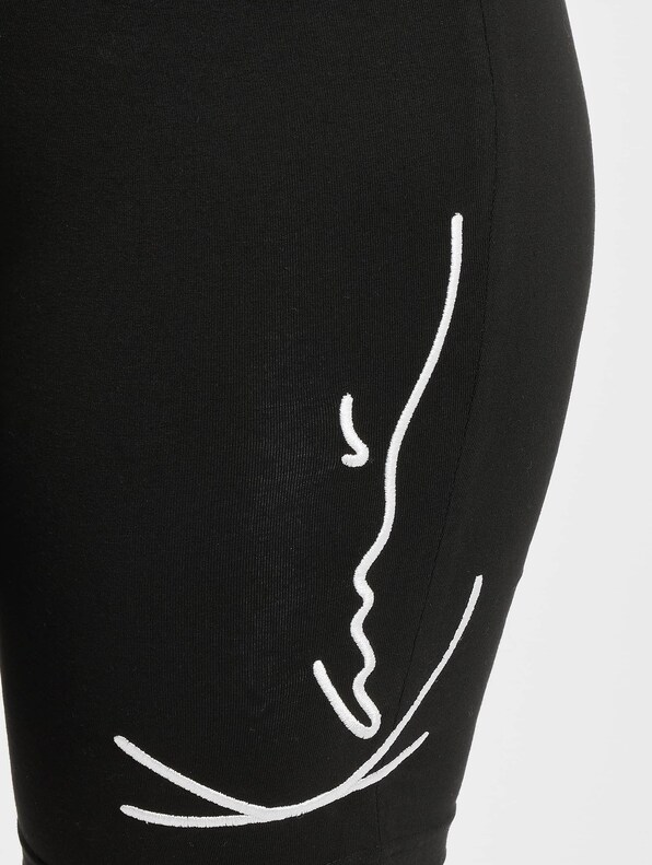 KKWQ22003BLK SIGNATURE CYCLING SHORTS BLK-3