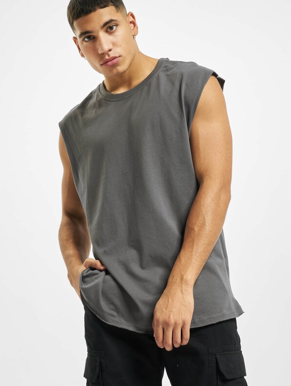 Open Edge Sleeveless-0