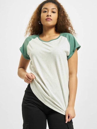Contrast Raglan