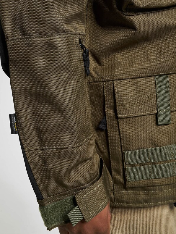 Performance Outdoor -8