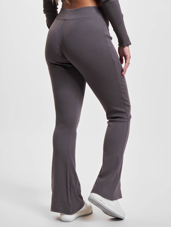 Small Signature Flared Rib-11