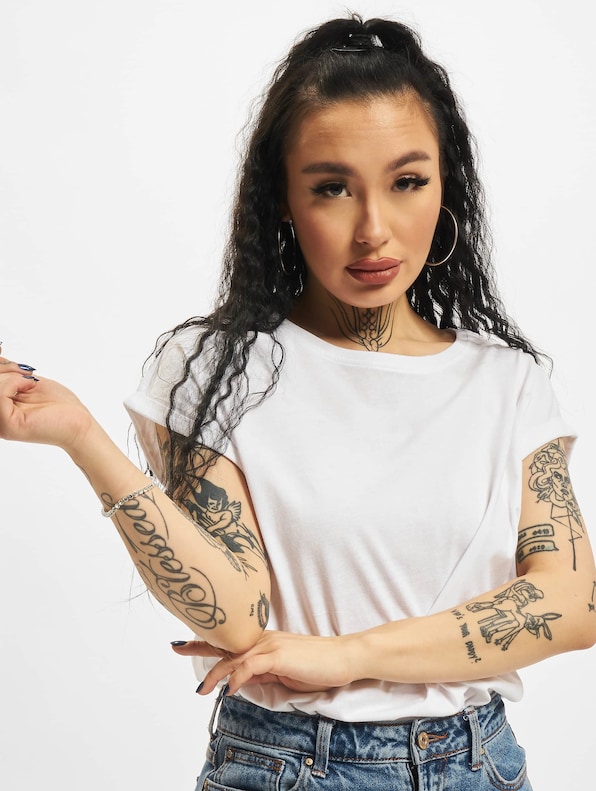 Extended Shoulder -0